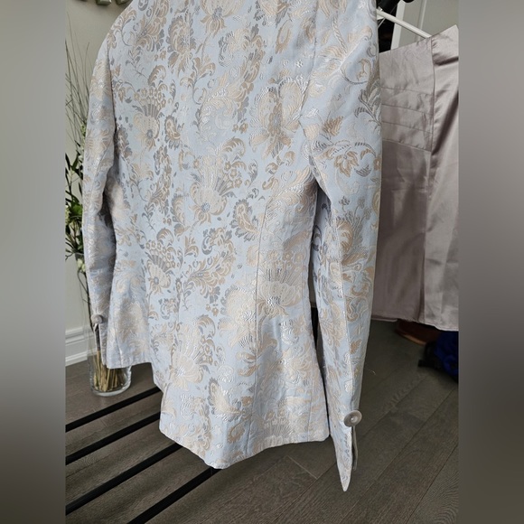 Beautiful blazer - satin - Picture 2 of 3